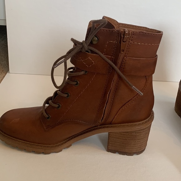 ZODIAC Gemma Lace Up Block Heel Boot SZ 7.5 - Picture 8 of 9